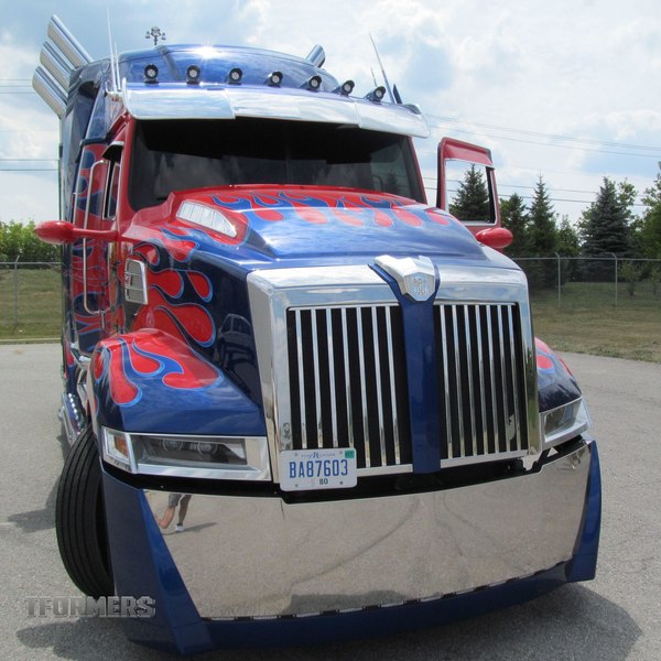 Transformers The Last Knight   TFormers Vists The Set And Gets Up Close With The Movie Vehicles 01 (1 of 69)